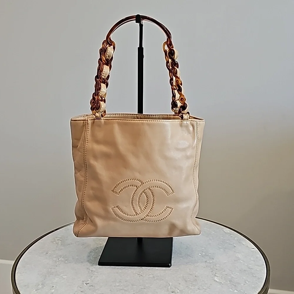 👑AUTHENTIC RARE👑 Vintage CHANEL CC Beige Lambskin Shoulder Tote - Picture 4 of 15
